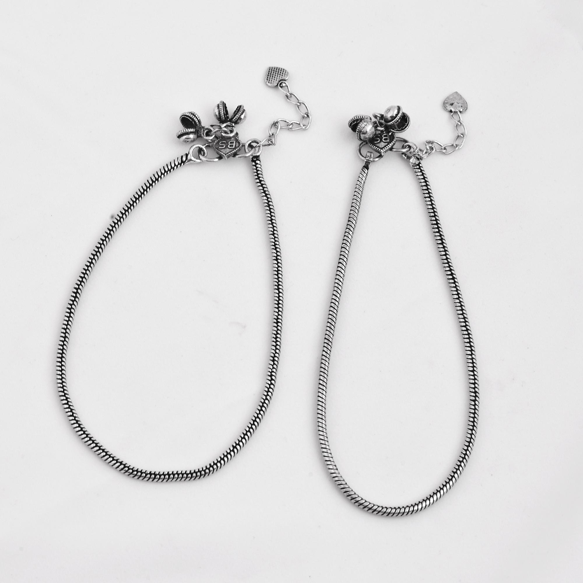 Vibrant Veils Silver Replica Oxidised Old Design Anklets (Pair) - Image 5