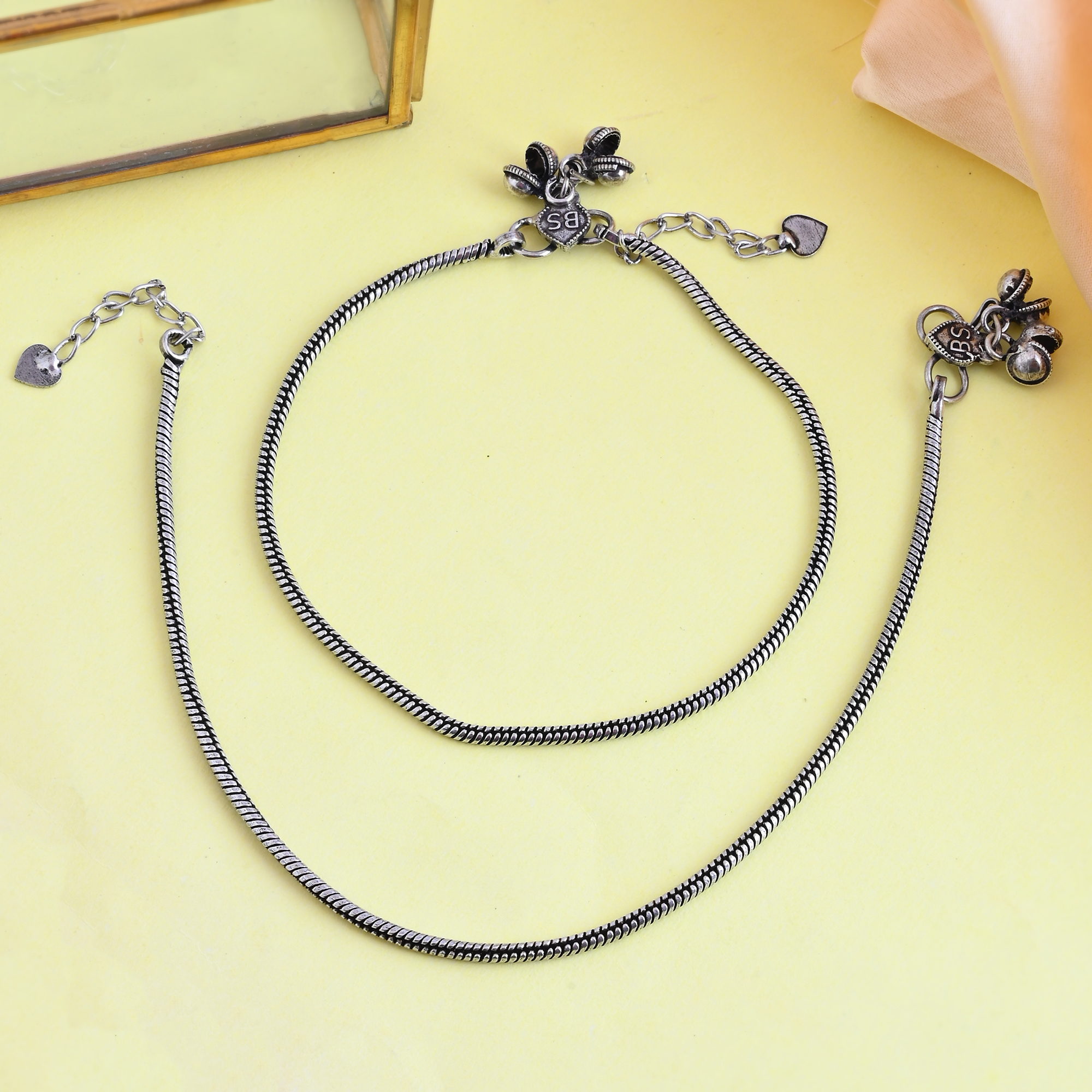 Vibrant Veils Silver Replica Oxidised Old Design Anklets (Pair) - Image 10