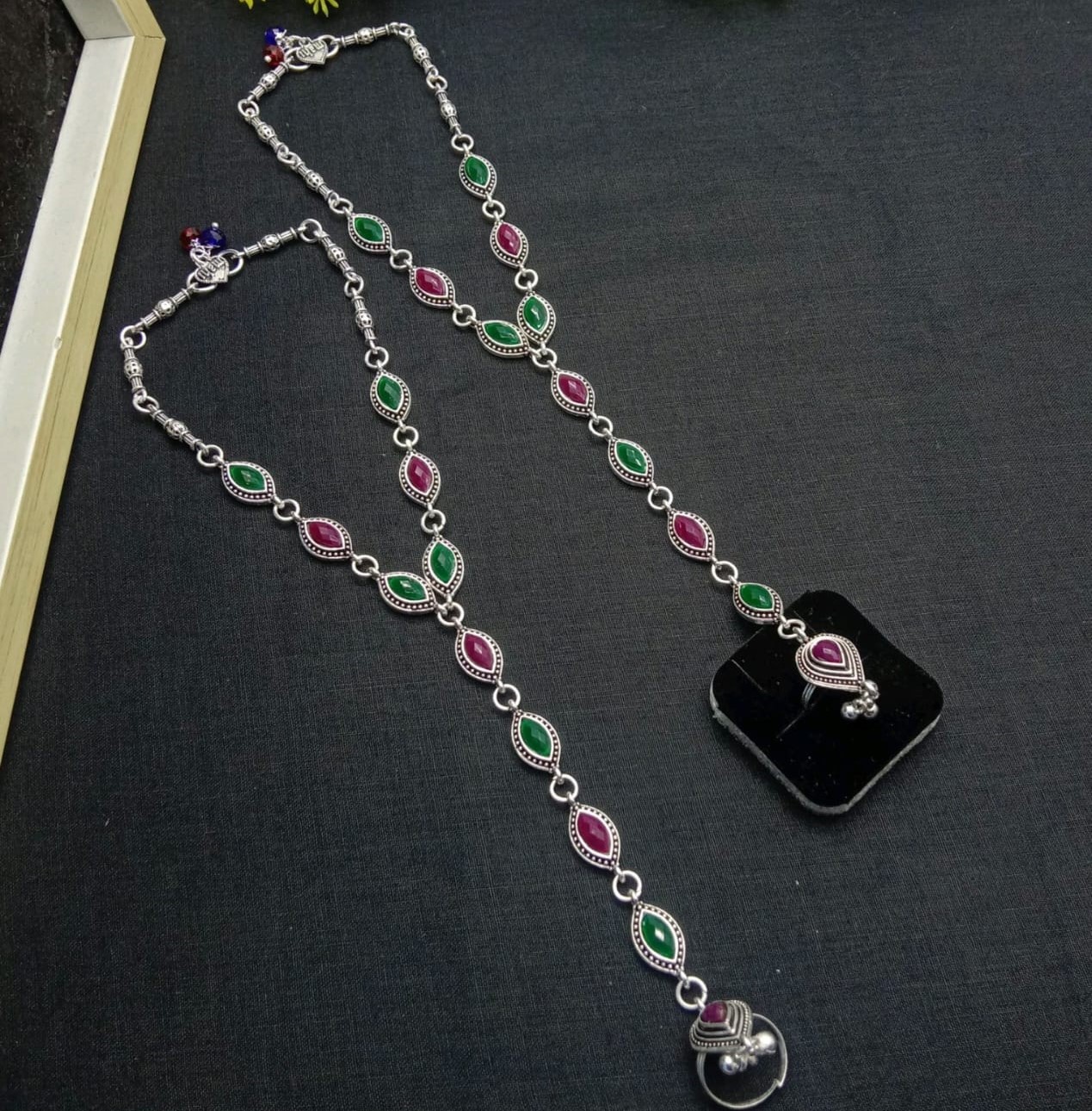 Vibrant Veils Gitanjali Toe-Ring Anklet (Pair) - Image 2