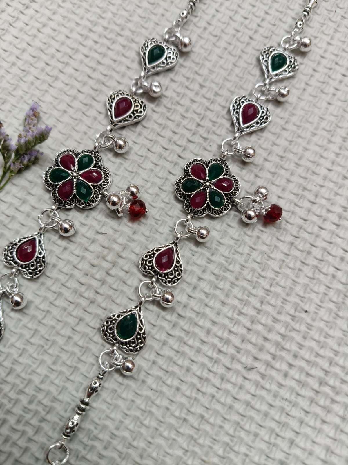 VIBRANT VEILS Filigree Heart Anklet (Pair) - Image 7